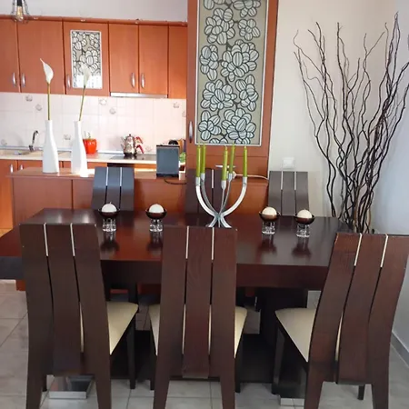 дом ни далеко от моря Appartement *